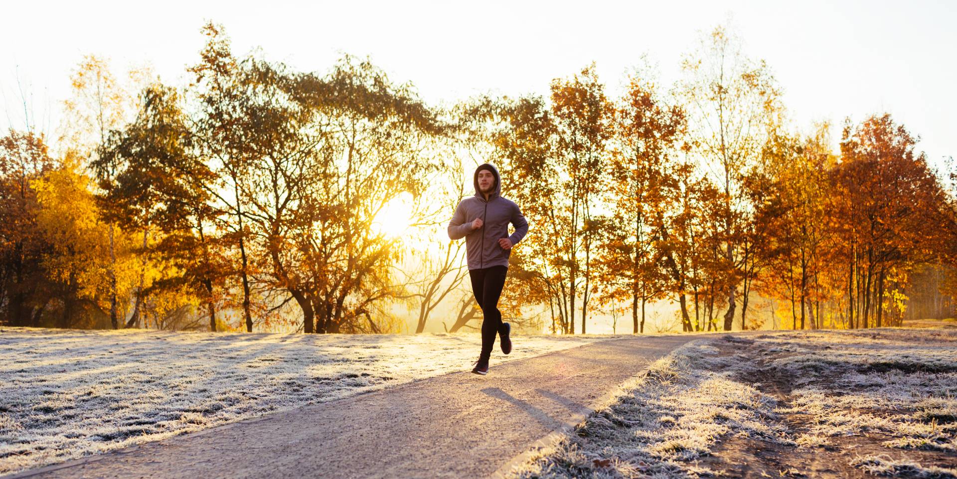 MX - hero 1920x960 - Man running outside winter.jpg